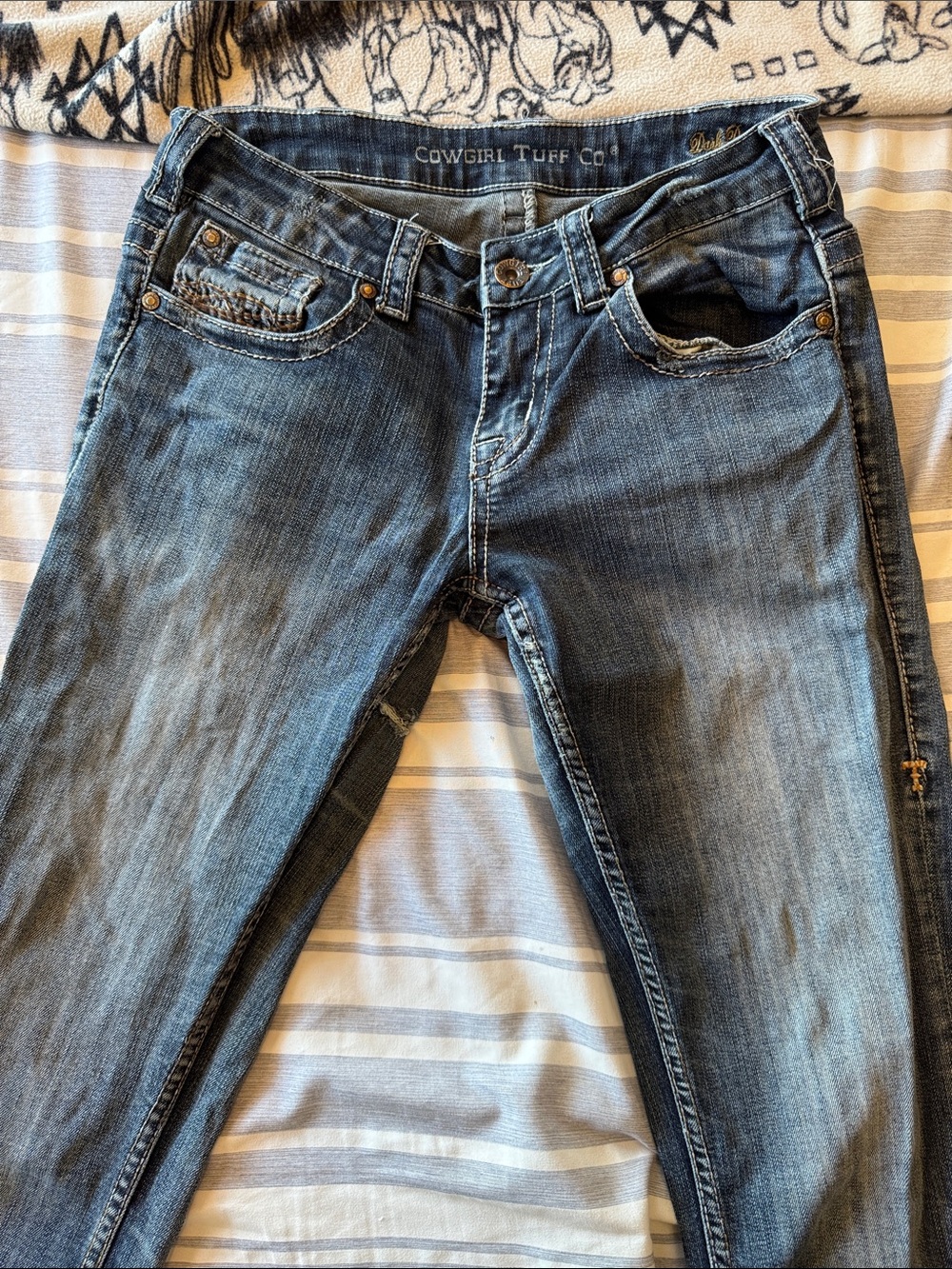 Cowgirl Tuff Women's Faded Blue Jeans